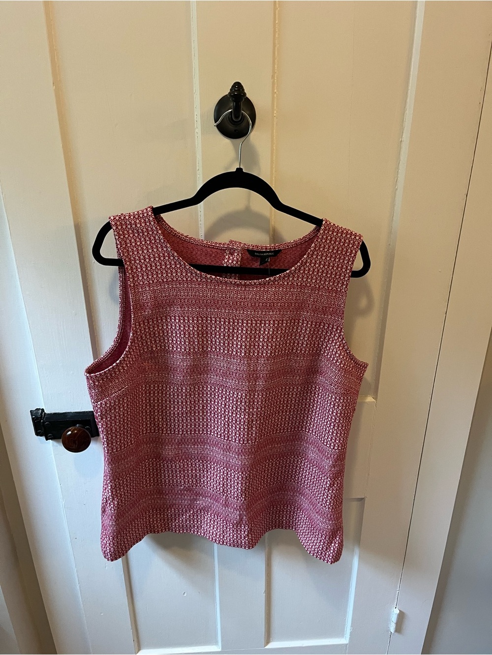 NWT Banana Republic full Back Button Down Patterned Tank Top Blouse Pink XL